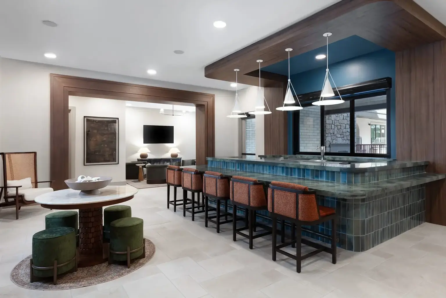 AVE Paradise Valley Lounge