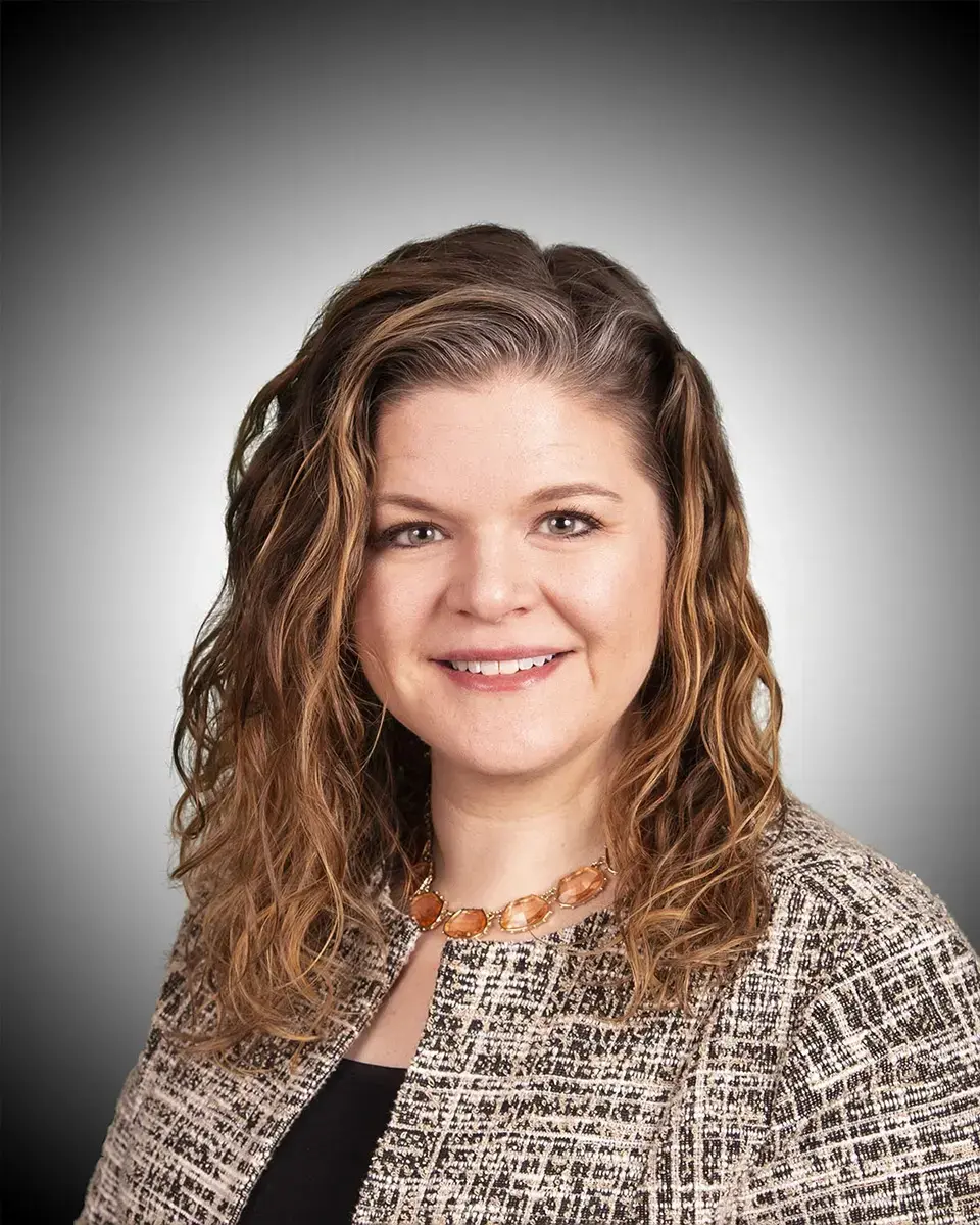 Katherine Lee Headshot